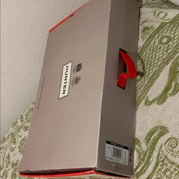 Hunter Women's Glossy military Red Rain Boots - Picture 6 of 6